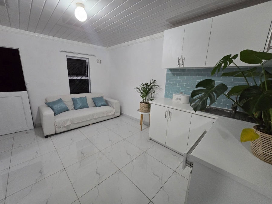 2 Bedroom Property for Sale in Pelican Park Western Cape